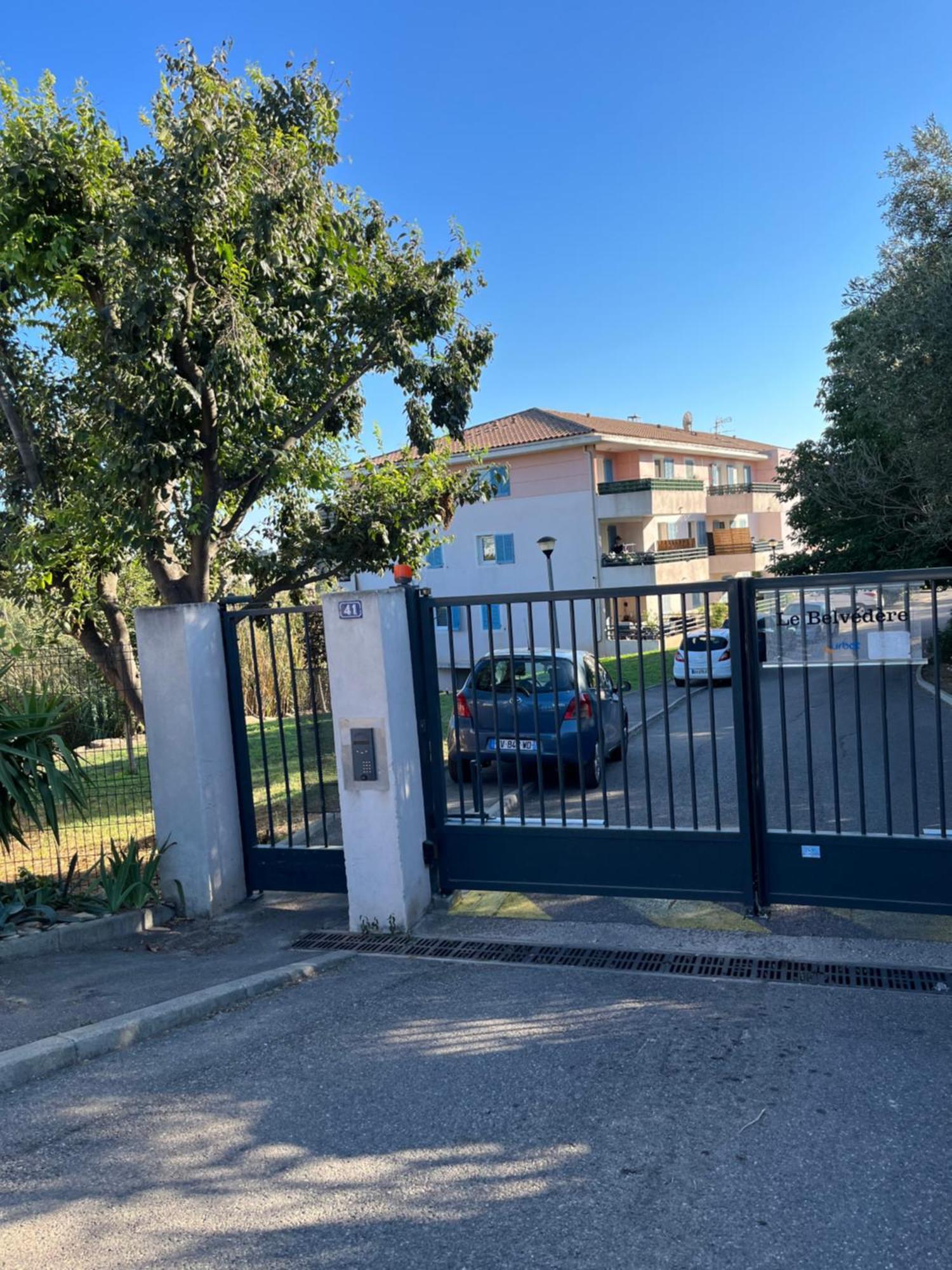 Charme Et Calme Apartment Marseille Exterior photo